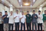 Foto Bersama Tim Persiapan Penegerian Al-Hilal Sigli dengan Bupati Pidie H. Sarjani Abdullah.