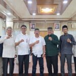 Foto Bersama Tim Persiapan Penegerian Al-Hilal Sigli dengan Bupati Pidie H. Sarjani Abdullah.