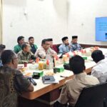 Pertemuan Yayasan PTI Al-Hilal Sigli, Pemkab Pidie, dan Kopertais Aceh membahas proses penegerian kampus.