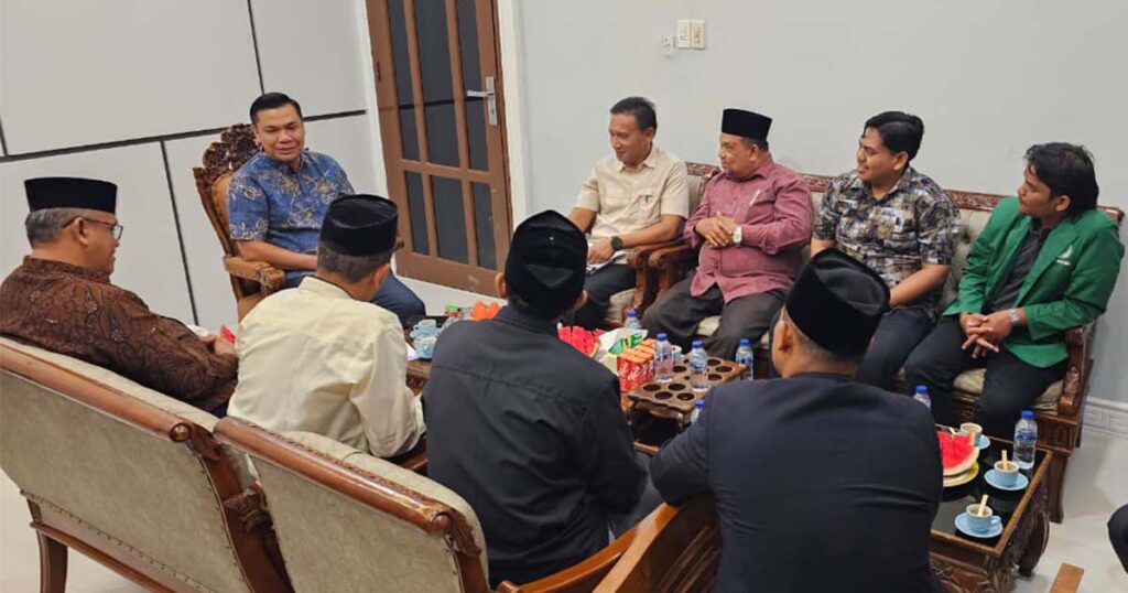 Pertemuan-penegerian-PTI-Al-Hilal-Sigli-dengan-Wakil-Bupati-Pidie